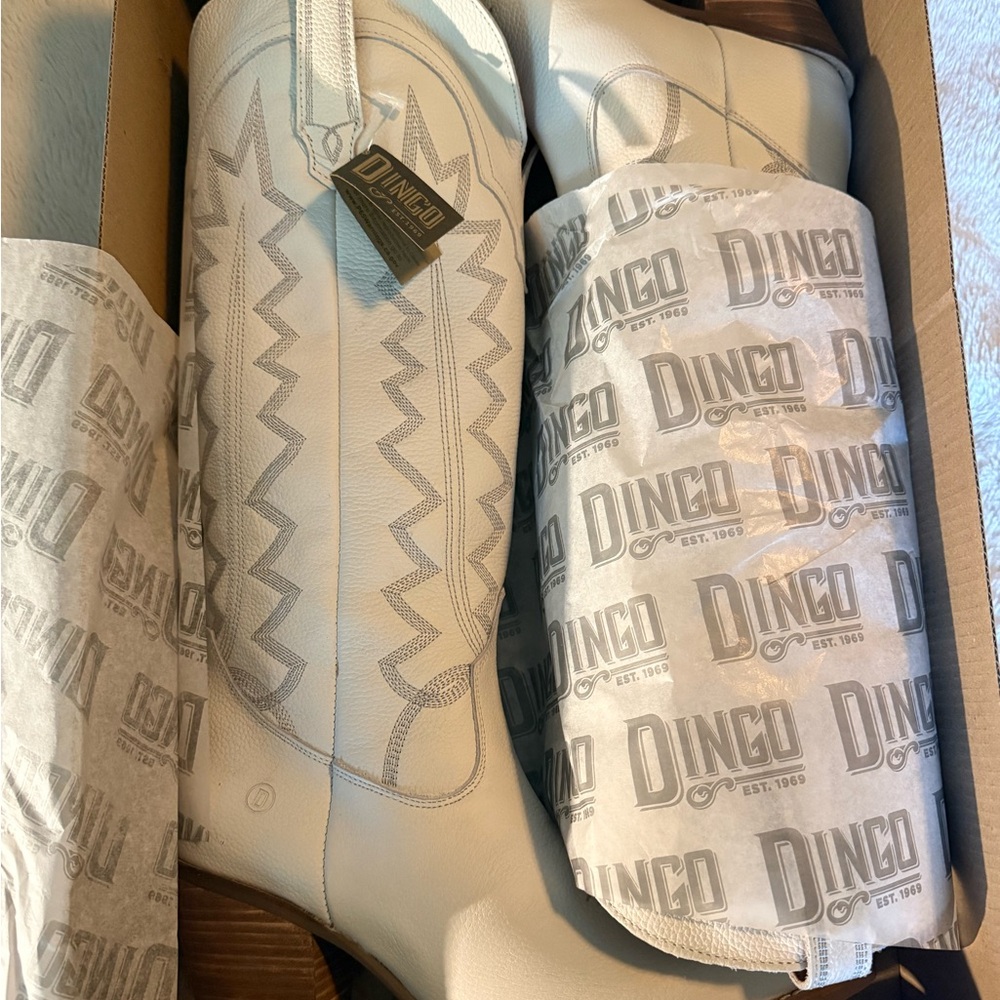 New in Box Dingo 1969 High Cotton Leather Western Cowgirl Boots — White Size 9 - Picture 14 of 16